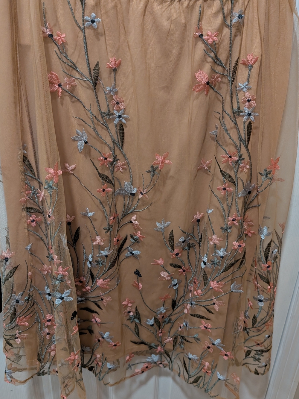 Cupio Mesh Skirt With Floral Embroidery Size XL - Picture 7 of 7